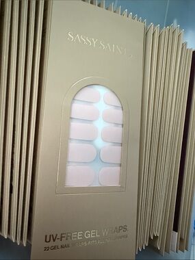 New sassy saints gel nail wraps Nonsmoking pet free home.  Marshmallow drip